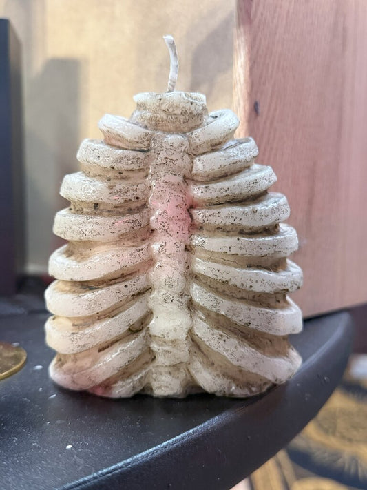 Bleeding ribs candle